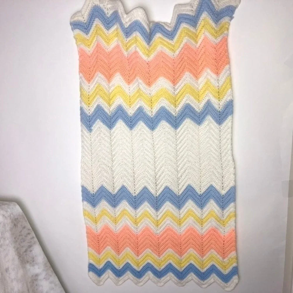 Crochet‎ Blanket Pastel Color Grannycore Chevron Pattern